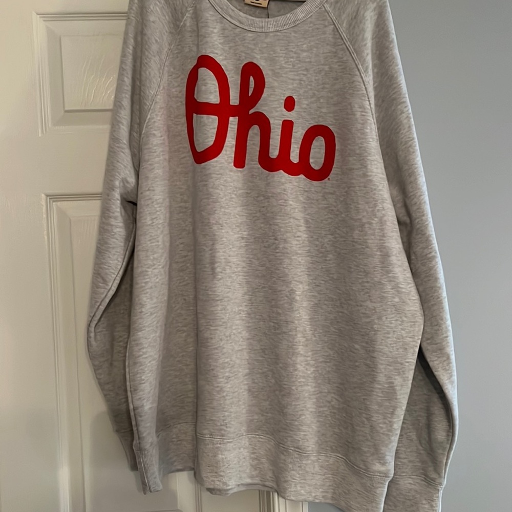 Buckets gray-sweatshirt with Ohio in bright redBrand New !